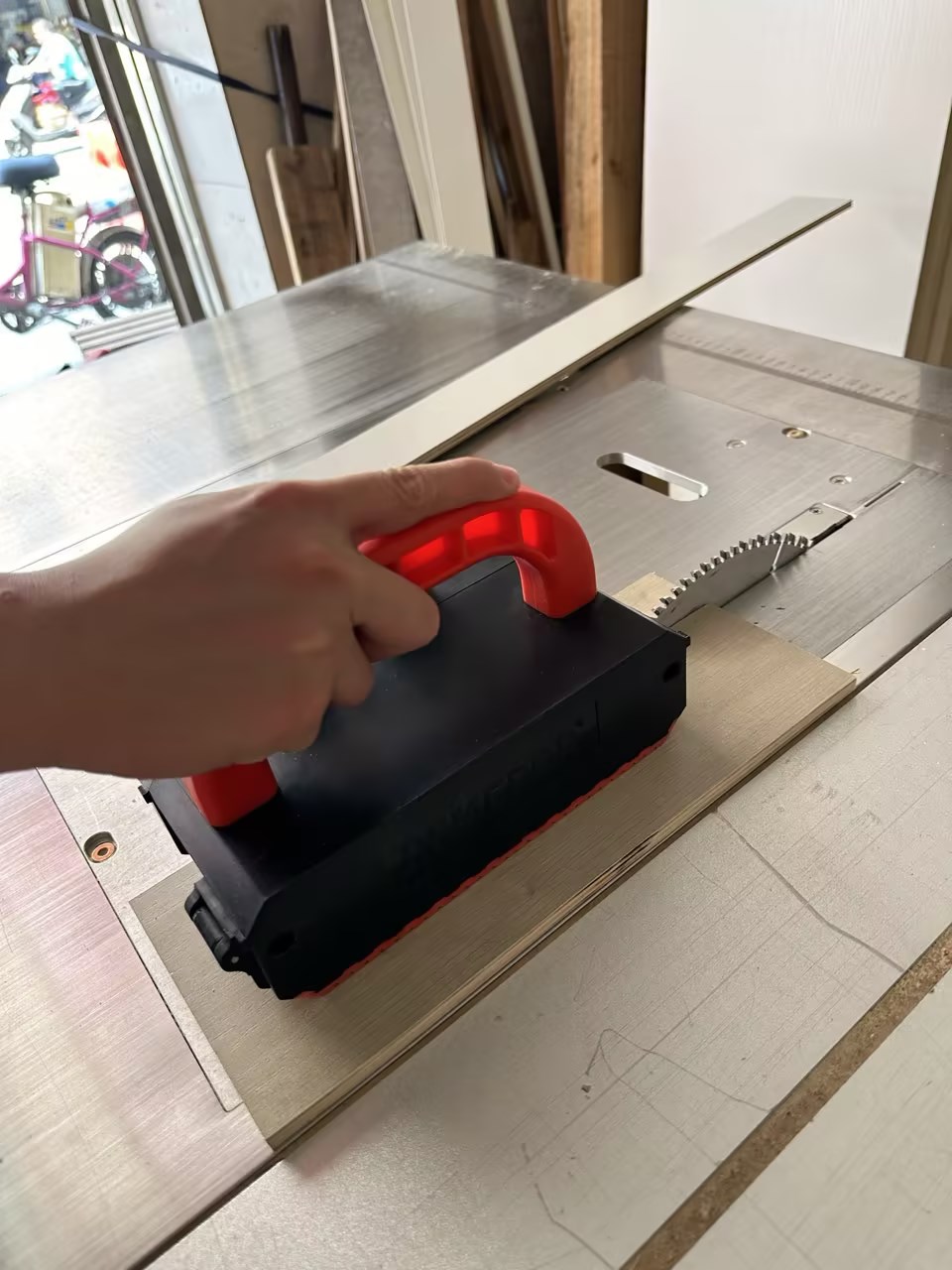Table Saw Push Block Pusher Ad - مراجعة Woodworking Jointer وسعره